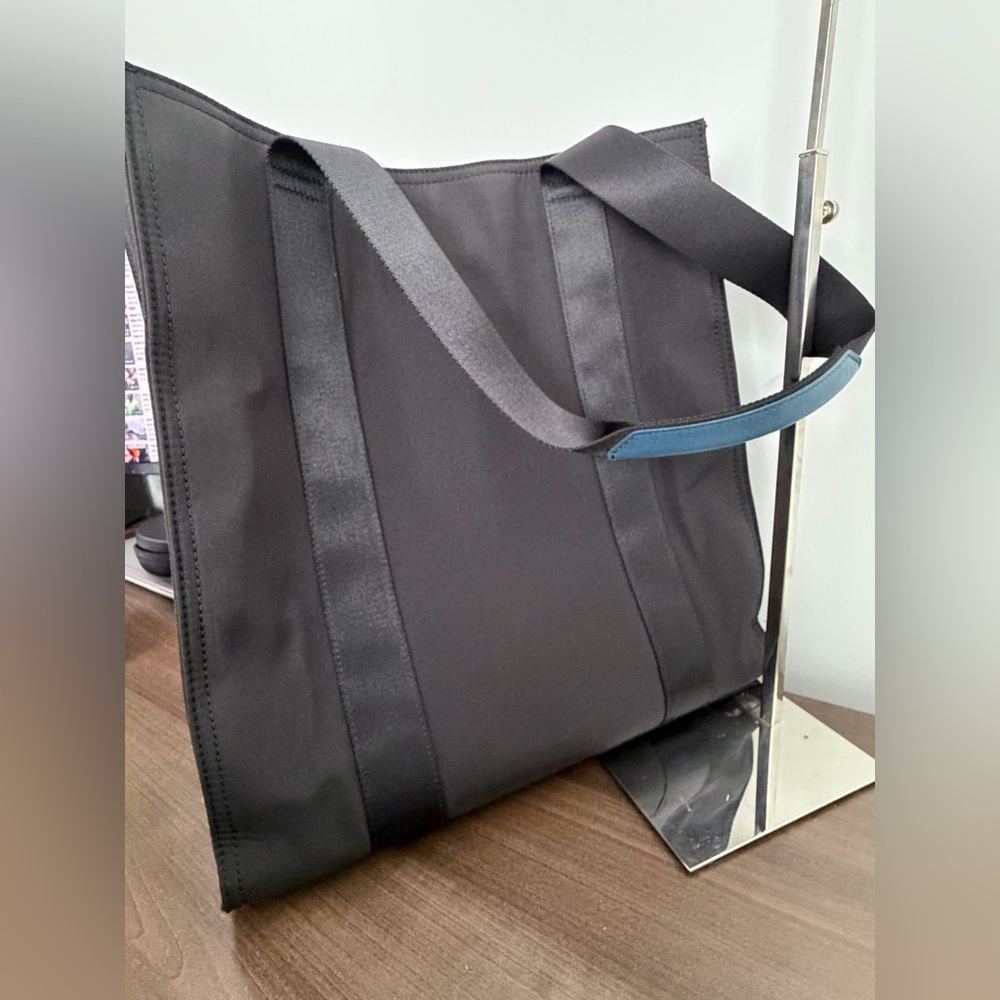 NWT Ted Baker Deptford Laptop Tote Bag Black (Noir) $310 CAD - Picture 3 of 16
